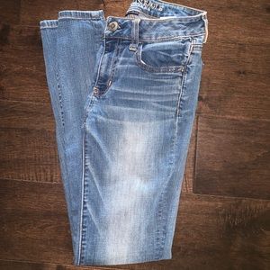 American Eagle Medium Wash Jeans